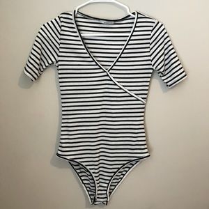 Acemi Ribbed V-Neck Bodysuit